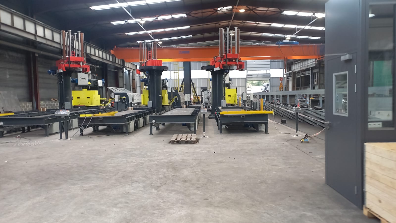 Instalação elétrica e iluminação em nave industrial